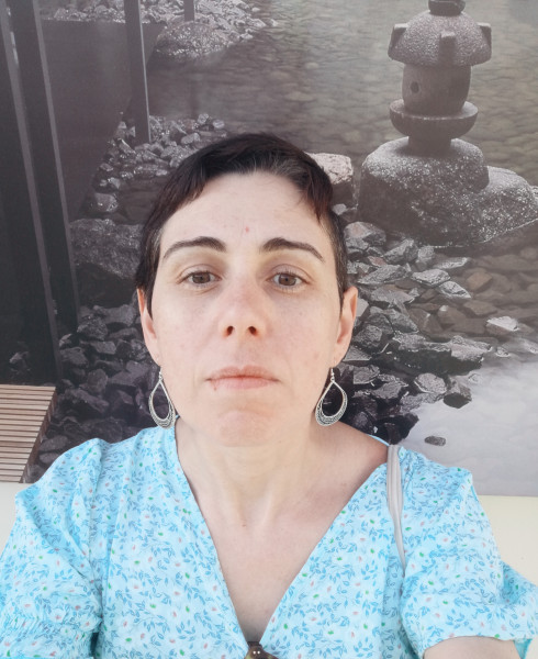 ponedeljek, 27. 7., 22.00 – Literarni večer: Štirje glasovi sodobne grške poezije, Angeliki Dimuli